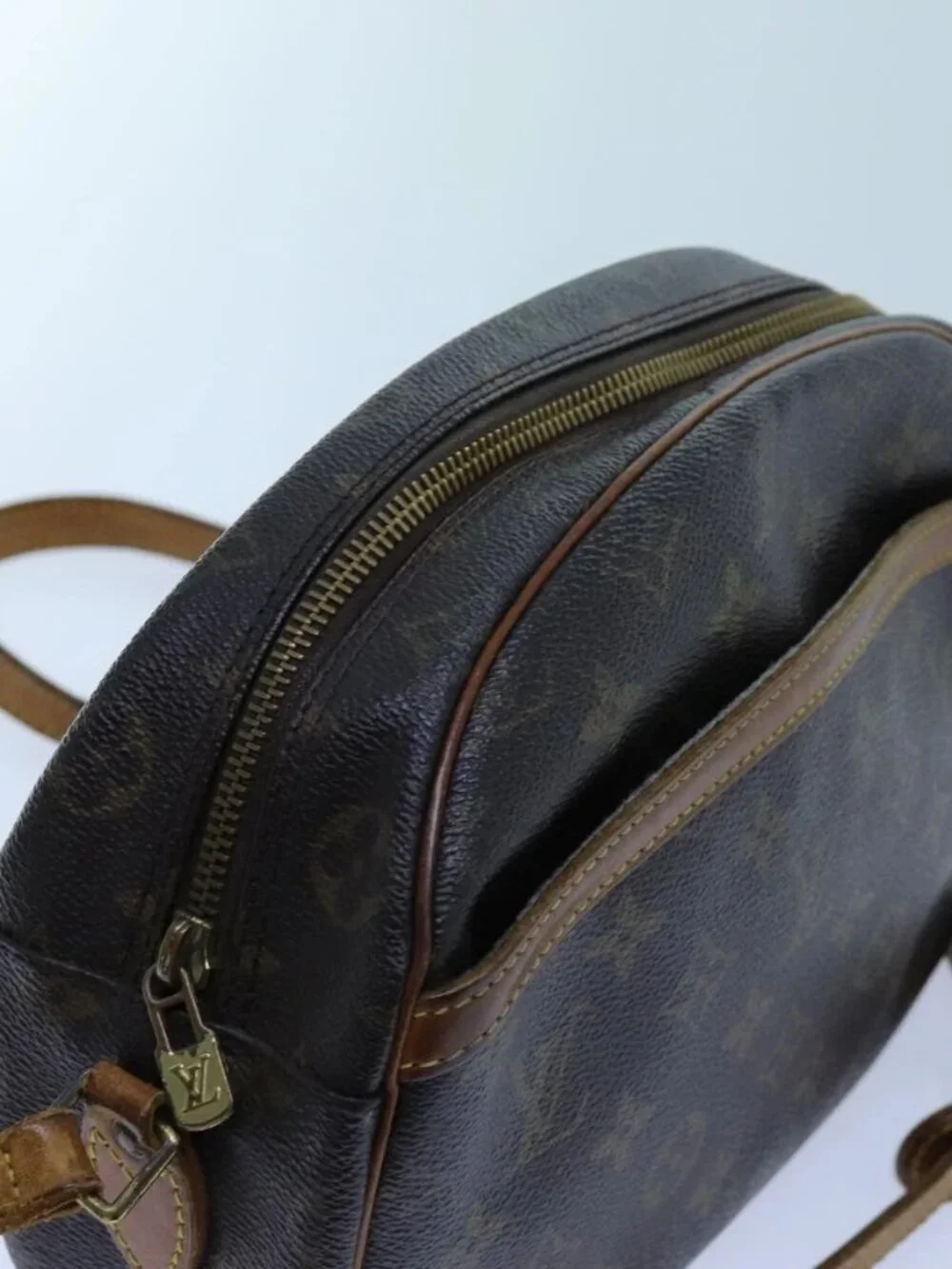 LOUIS VUITTON Monogram Blois Shoulder Bag M51221 LV Auth